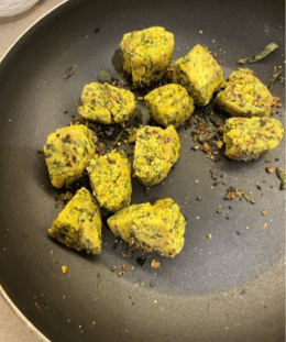 Besan Muthiyas | Steamed Besan Muthia | Gujarati Besan Snack | Healthy Besan Muthiya Recipe — recipe by Renu Dalal